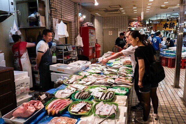 Ueno's Underground Asian Market | Japan Travel by NAVITIME - Japan ...