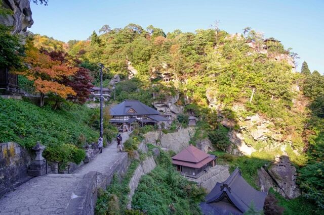 hojusan-risshaku-ji-temple