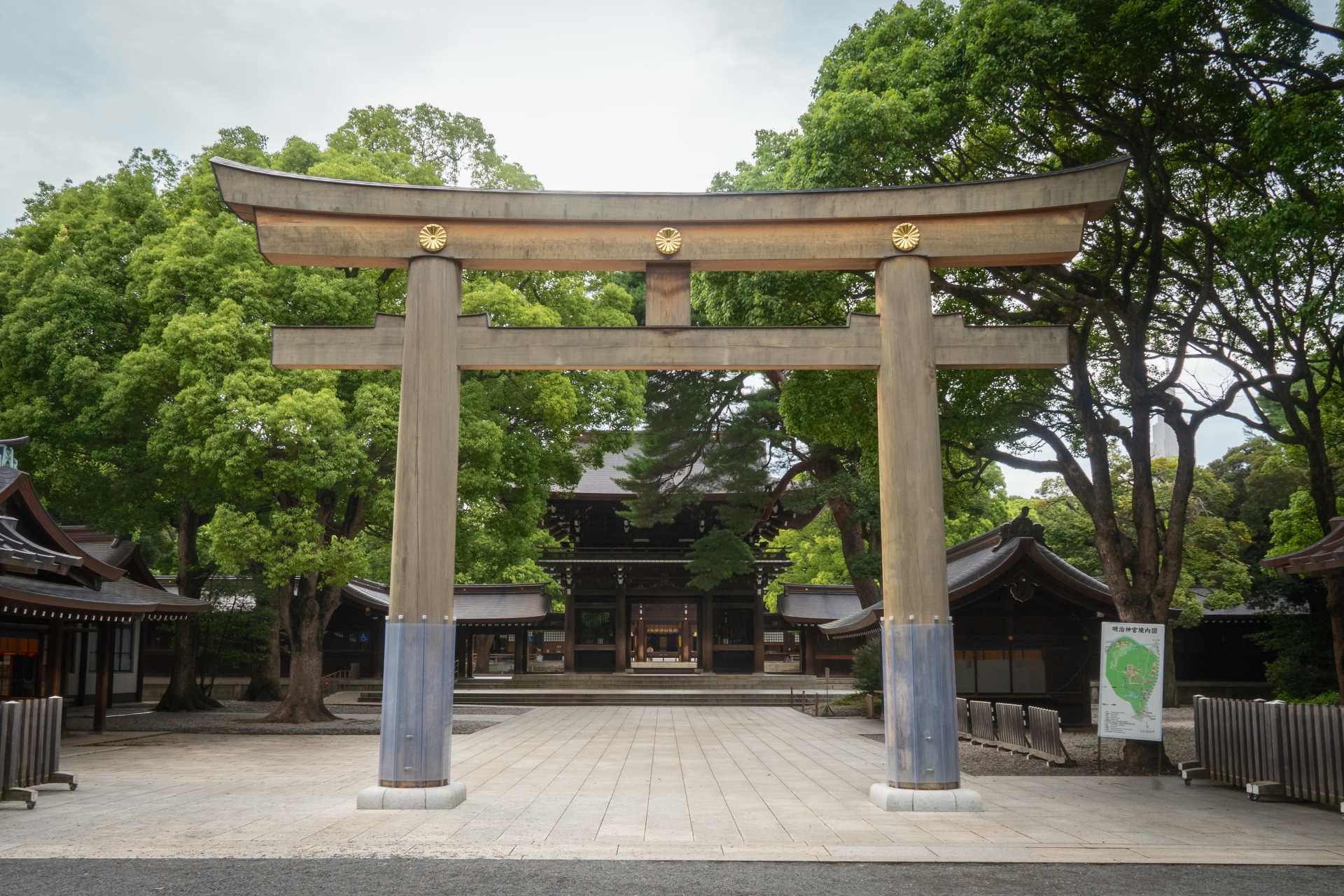 A Honeymoon Blessed by the Gods: A Detailed Guide to the Most Romantic  Sacred Sites in Tokyo | Japan Travel by NAVITIME - Japan Travel Guides,  Transit Search and Itinerary Planner