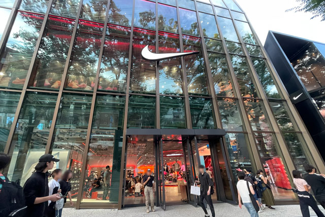 where is the nike store