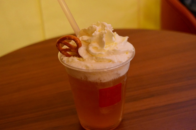 凍頂烏龍茶の飲みやすさを損なわない、まろやかなクリーム