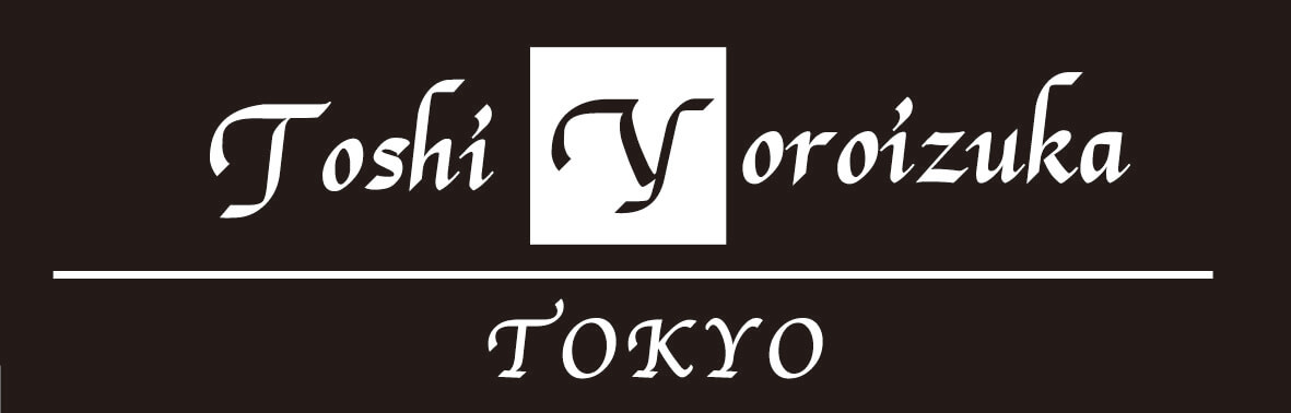 「Toshi Yoroizuka TOKYO」ロゴ