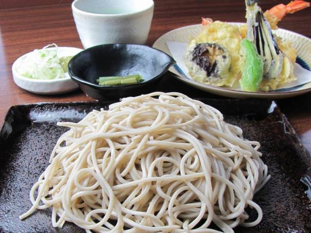 信州蕎麦　蓼科庵