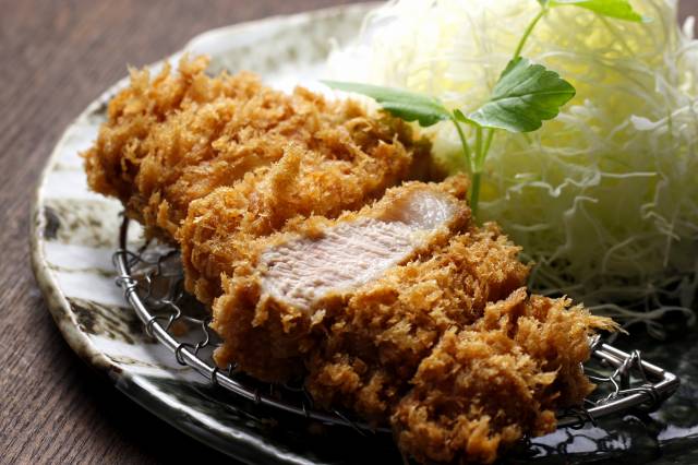 名代　とんかつ　かつくら