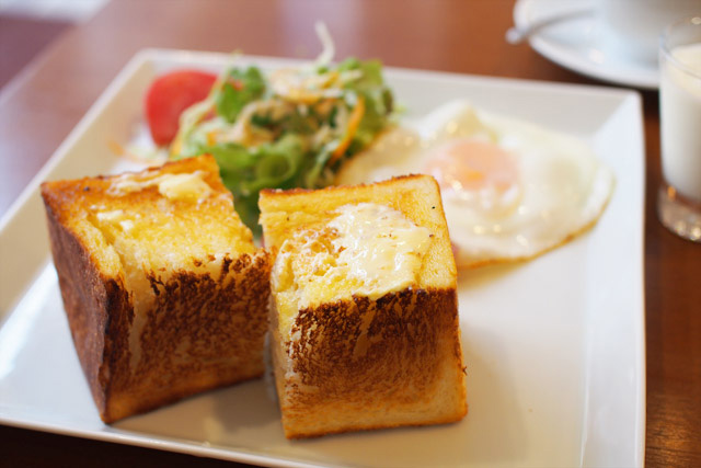 宮島で食べたいモーニング　広島の朝ごはん　宮島のグルメスポット紹介