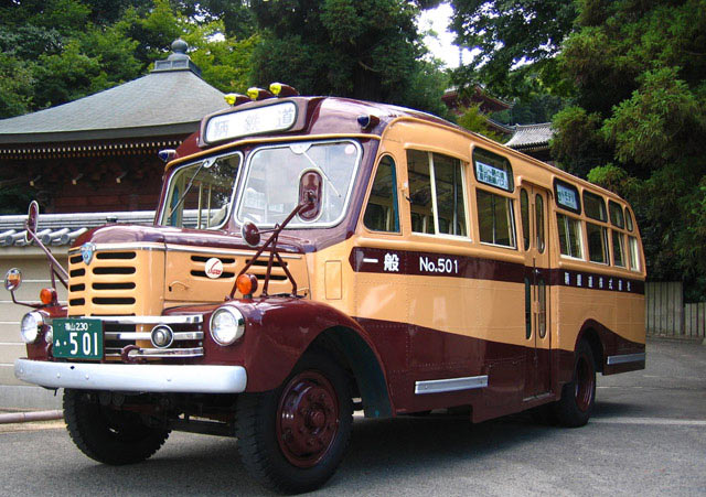 【鞆の浦ビギナーにおすすめ】ネコバスみたいなトモテツボンネットバスに乗って鞆の浦へ！
