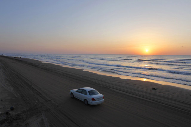 can a tourist drive in japan