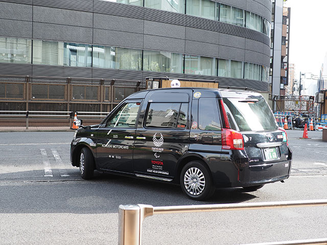 車身印有奧運LOGO的「JPN計程車」
