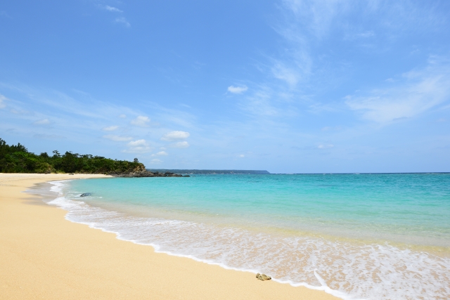 Okinawa Summer Travel Guide: Essential Knowledge on Weather, Clothing, and Typhoon Precautions
