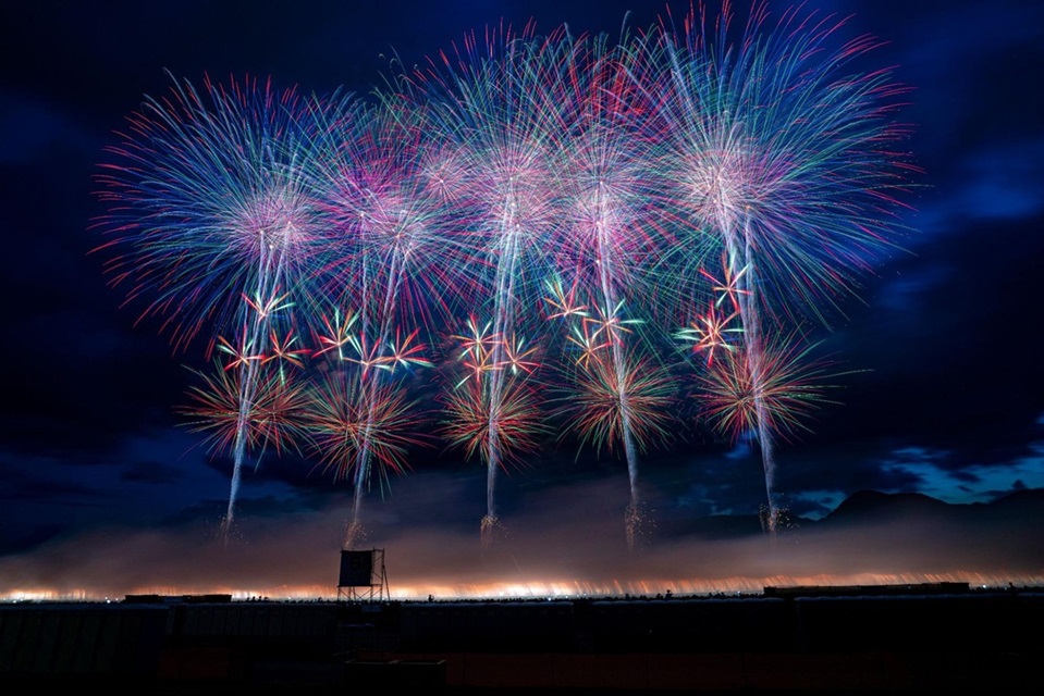 R&eacute;sum&eacute; des festivals de feux d'artifice au Japon en 2026｜Dates, billets et guide complet pour en profiter