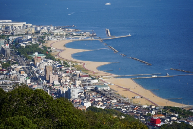 Guide complet des plages et piscines de Kansai : spots de baignade estivale accessibles en excursion d'une journ&eacute;e depuis Kyoto et Osaka