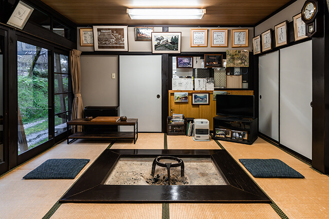 Matabe: A Thatched-roof Farmhouse Inn in the heart of Kayabuki no Sato