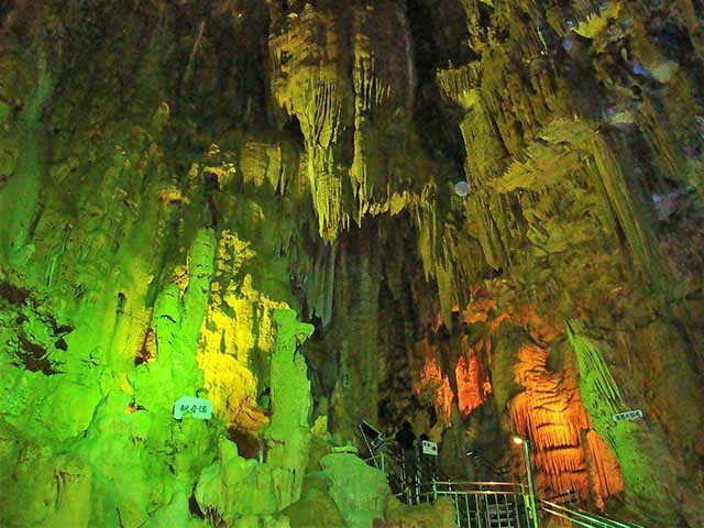 天然記念物指定の洞窟や鍾乳洞などをはじめとする、日本国内の洞窟まとめ