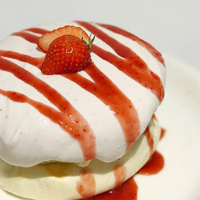 イチゴ マスカルポーネ パンケーキ 1620円(税込)