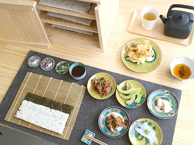 5皿+天ぷら+利き茶スタンド　1580円(税抜)