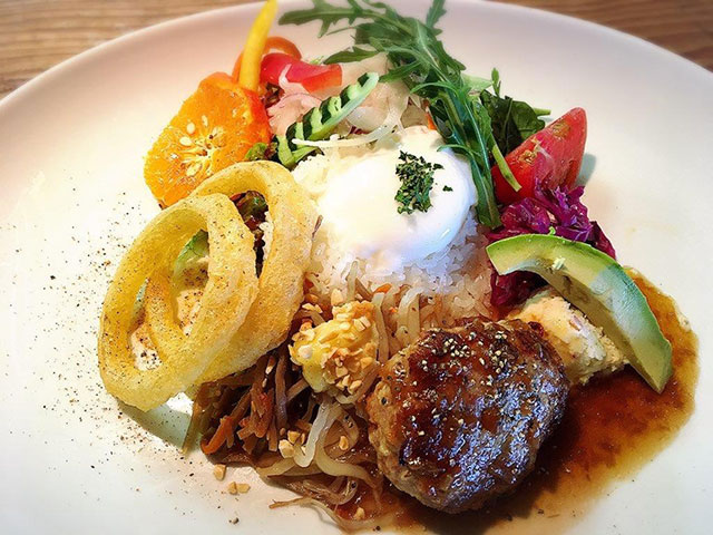 人気メニュー　ロコモコ