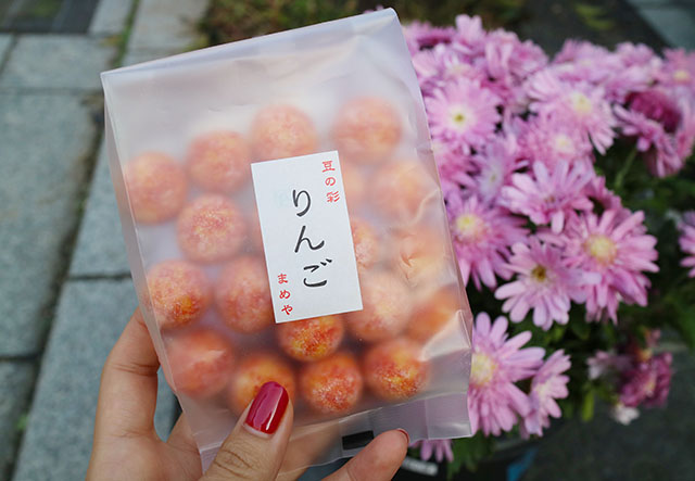 蘋果口味的小豆零食　350日圓（含税）