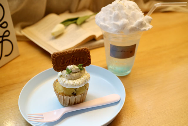 nui box「lotus cupcake」550円（税込）