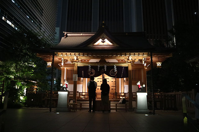 도심 속 오아시스 후쿠토쿠 신사(福徳神社) 방문하기