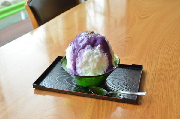 Richly Flavored Purple Potato Milk 800yen　
