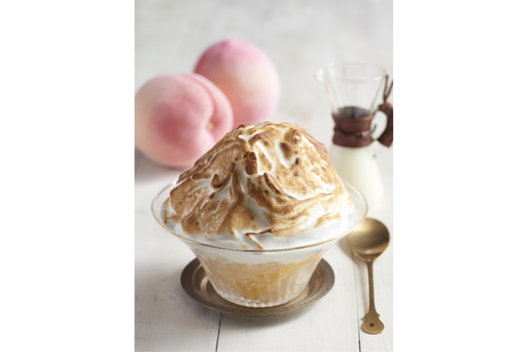 蛋糕感 白桃奶香烘烤刨冰 1100日圓 (含稅)