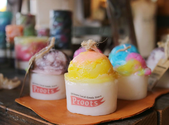 原創蠟燭是人氣商品，以店內販售的可愛冰淇淋為原型。