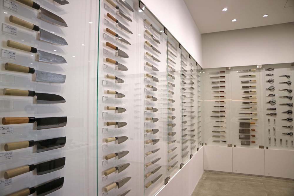 「日本橋木屋」展示出的刀具皆可以當場購入