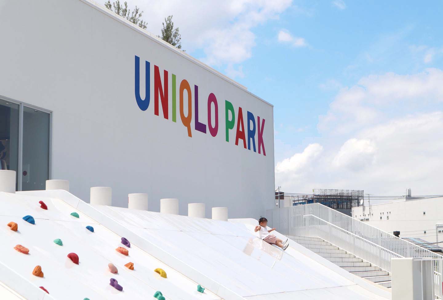 溜滑梯、攀岩、看海景 【橫濱】全球唯一「UNIQLO PARK」親子公園！