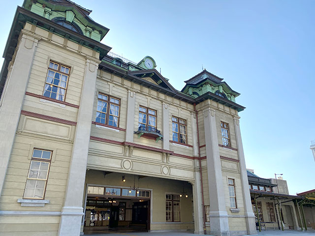 Mojiko Station Building