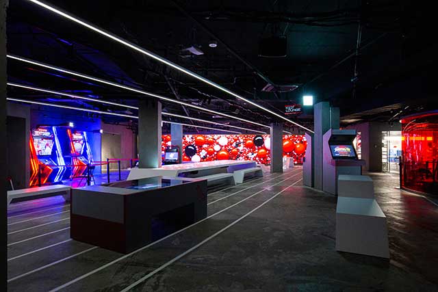 Red Lounge offers the perfect space to relax and chase high scores on retro gaming booths and VR simulators.