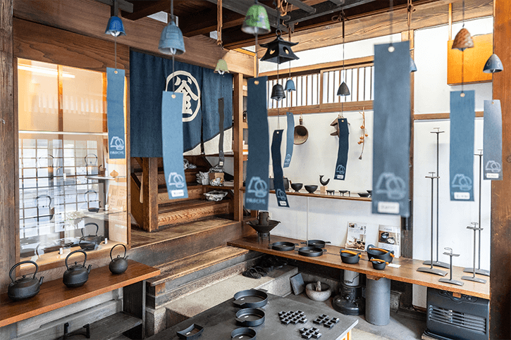 Nanbu Tekki – Iwate's Iconic Japanese Tea Pots | Japan
