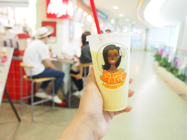 ロコガールのプリントが目印