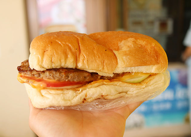 ジャンボチーズバーガー