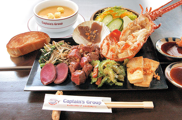 沖縄ならではの食材を使ったスペシャルな定食も！