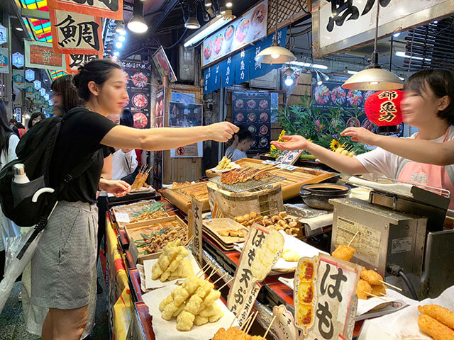 Nishiki Market : 10 of the Best Street Foods