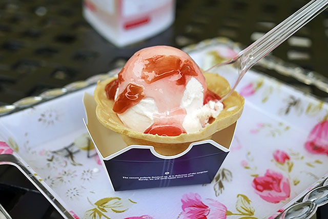 甜點玫瑰冰淇淋