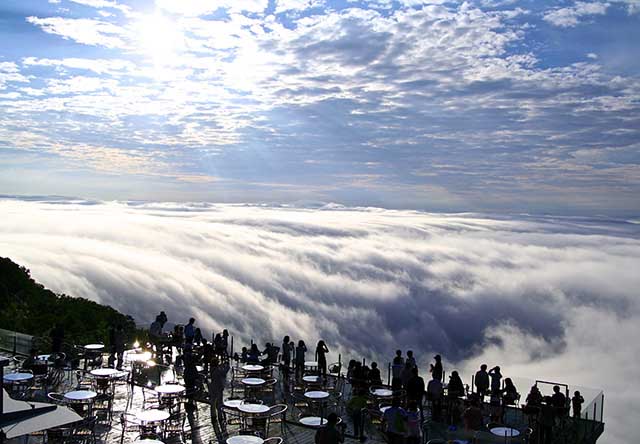 A Sea of Clouds at Unkai Terrace