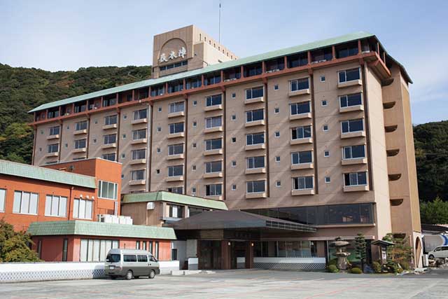 เข้าพักที่โรงแรมฮางิ ฮอนจิน ออนเซ็น