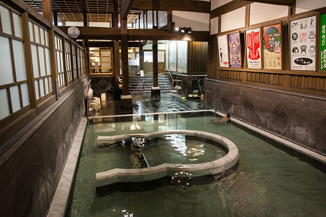 Sakura yu hot springs