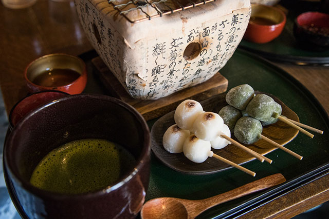 Sampling the Sweet Shops of Kyoto