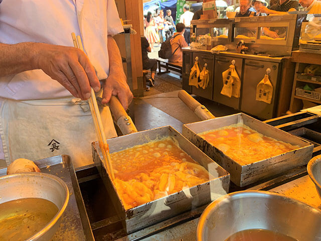 when to visit tsukiji fish market