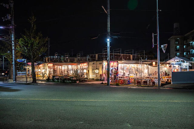 Cyberpunk yatai: Neo Sujin Container Community Space