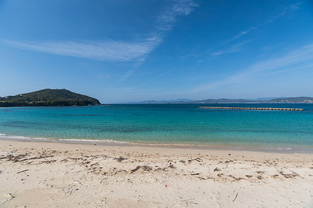 "Goza Shirahama" Beach has been selected as one of the top 100 locations
