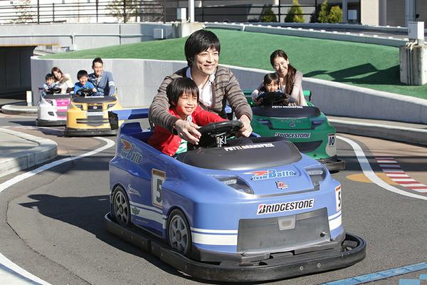 Race with your kid at the "Motopia"!