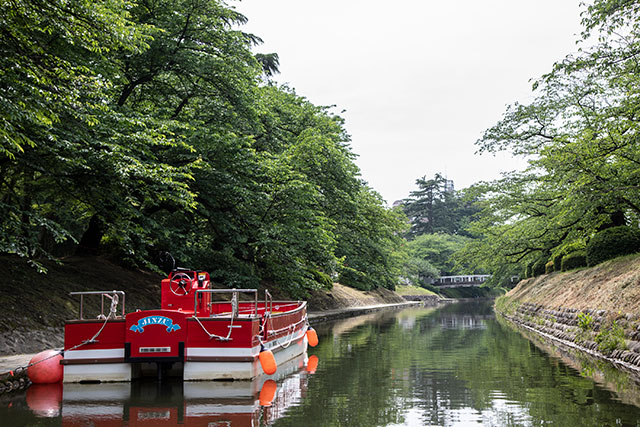 River Cruising along the moat and canals in Toyama