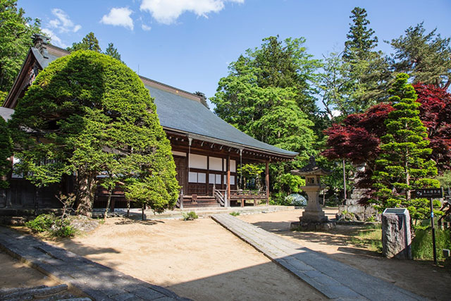 The Higashiyama Temple Area