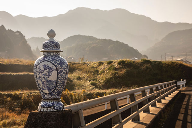 The entrance to Okawachiyama is flanked on both sides by beautiful ceramic vases