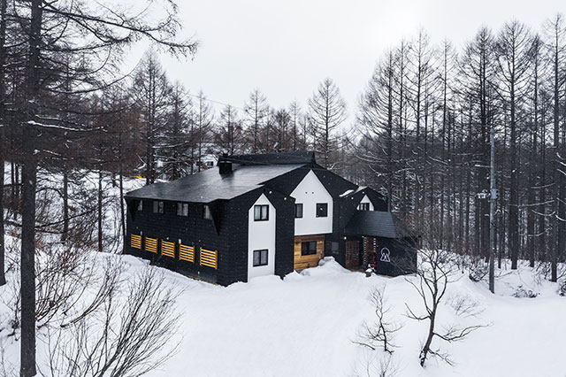 Tucked away in a forest thick with trees and other wildlife sits Onpoint Madarao, surrounded by brilliant white snow in the winter and luscious green vegetation during the summer