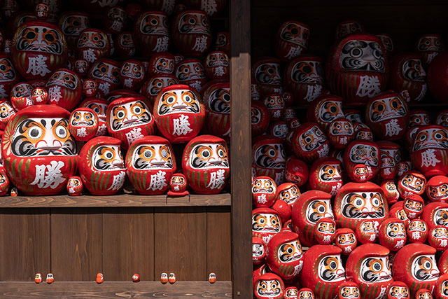 Unlike at Horinji above, where there are Daruma dolls from all over the country, The Daruma on display at Katsuo-ji  are all similar in design