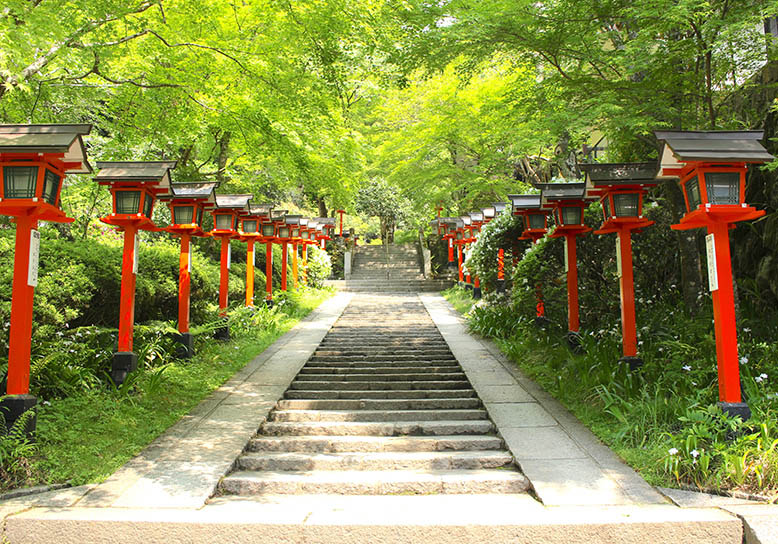 在京都的「奧座敷」貴船地區，享受自然與寂靜的行程